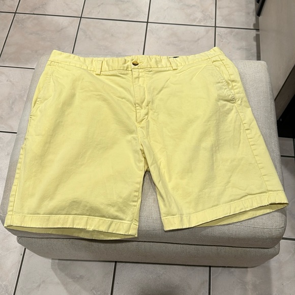 Vineyard Vines | Shorts | Vineyard Vines Breaker Short In Classic Khaki Size 32 6600ac349464f3c1c68a9c38